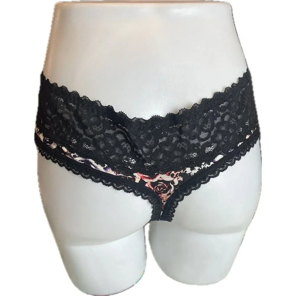 Torrid 1 Black Rose Skull Print Wide Scallop Lace Waistband &Trim Thong Panties - Picture 4 of 5